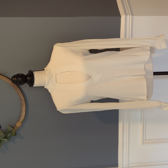 EUC Flynn Skye Leah Top - Size: M - Picture 2 of 11